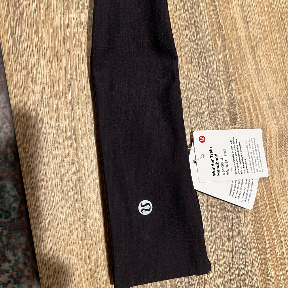 Lululemon athletic headband NWT